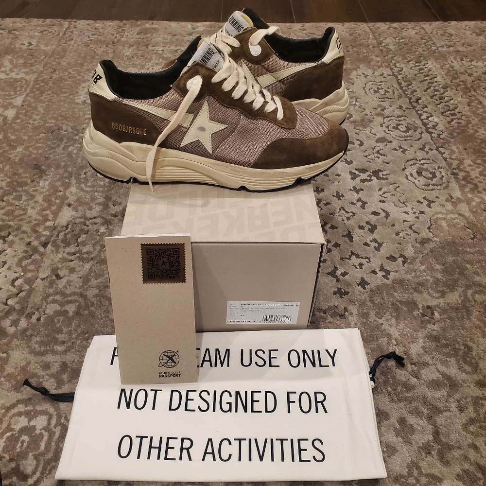 Golden Goose Running Sole Sneakers in Olive-Green Mesh and Leather - Picture 6 of 12